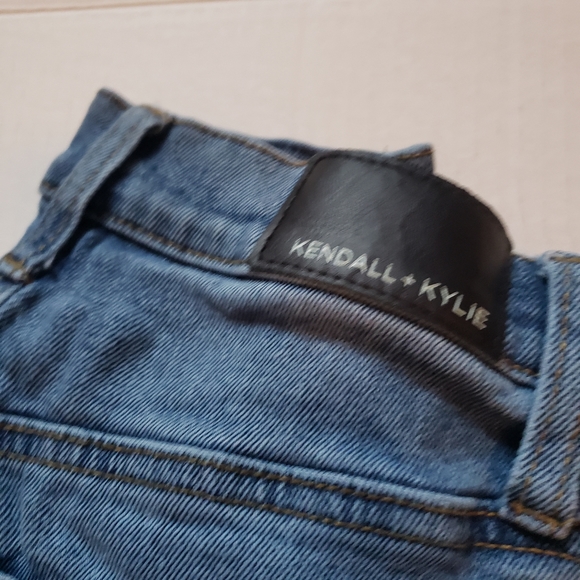 Kendall + Kylie The High Rise Slim Straight Jeans 0/24 - Picture 2 of 9